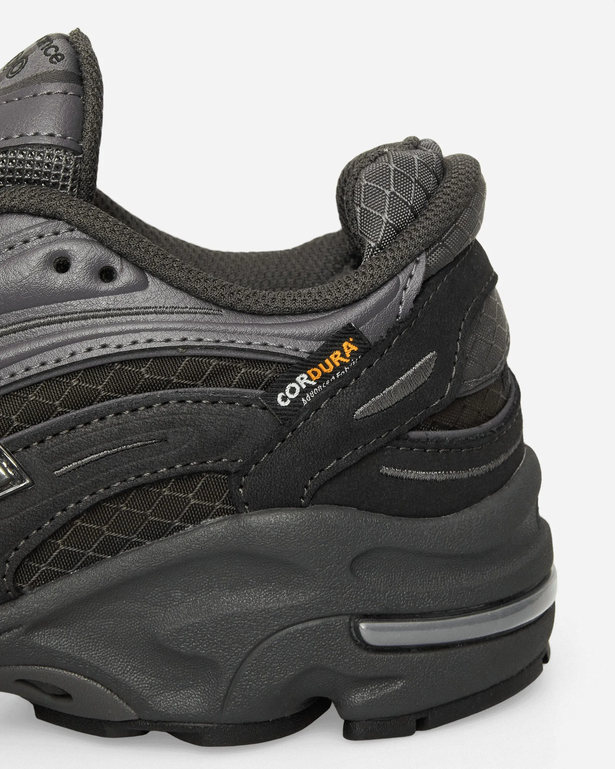 1000 Sneakers Schwarz Zement / Magnet