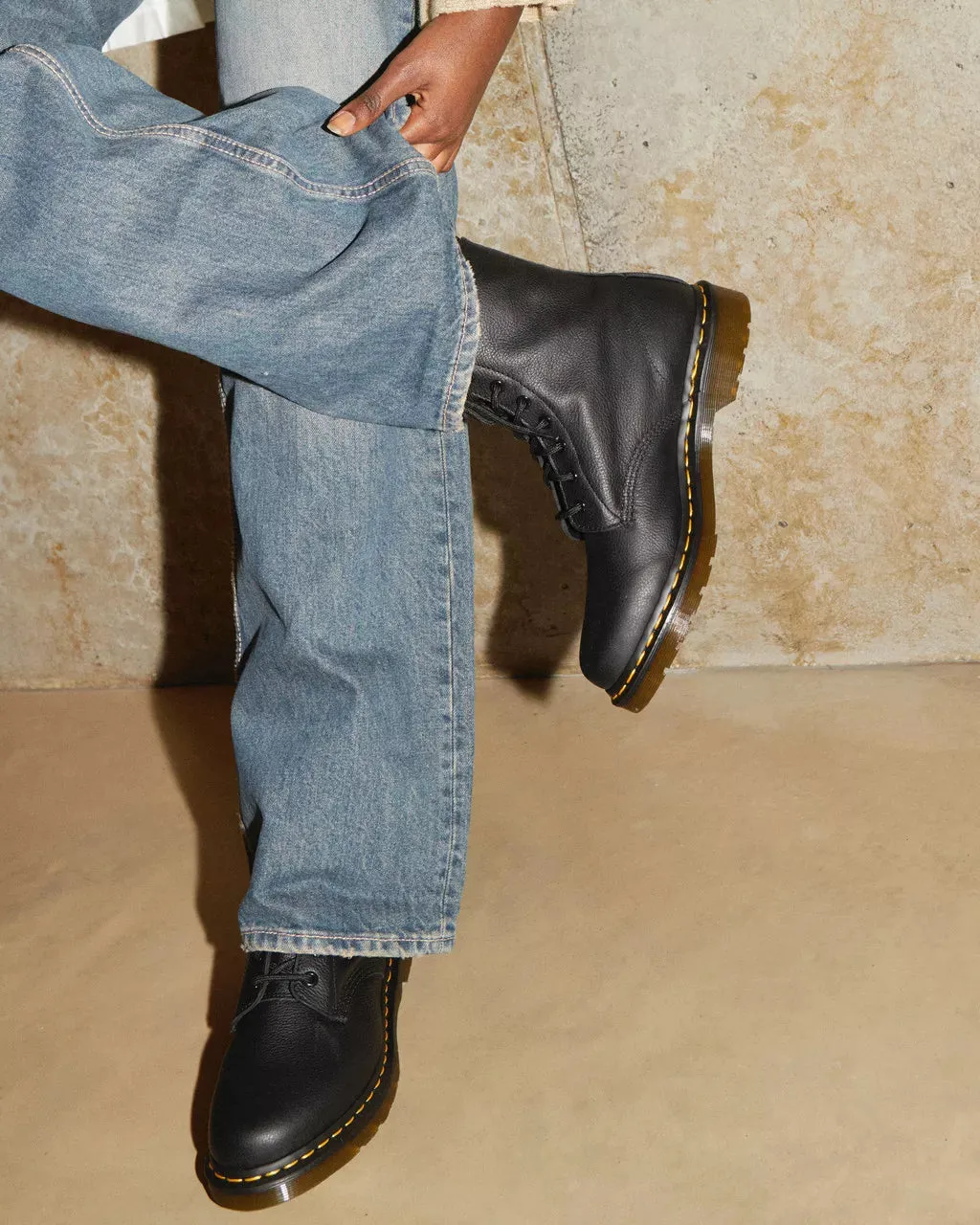 1460 Pascal Virginia Stiefel in Schwarz