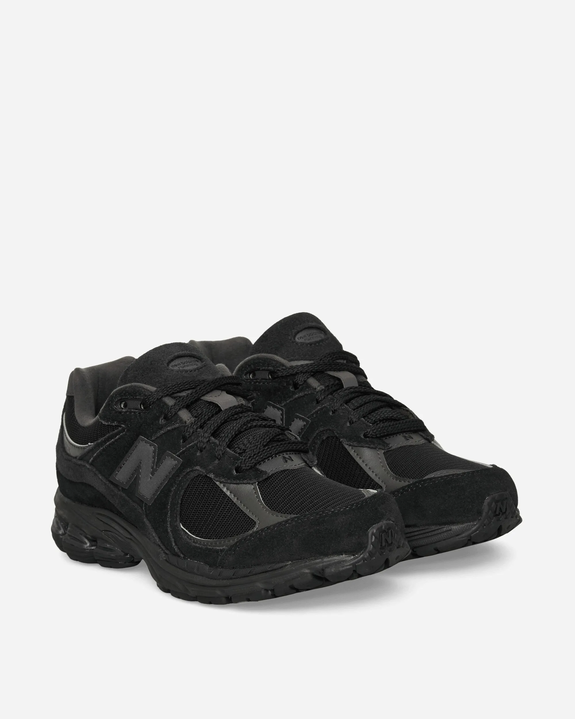 2002R Sneakers Schwarz / Schwarz-Zement