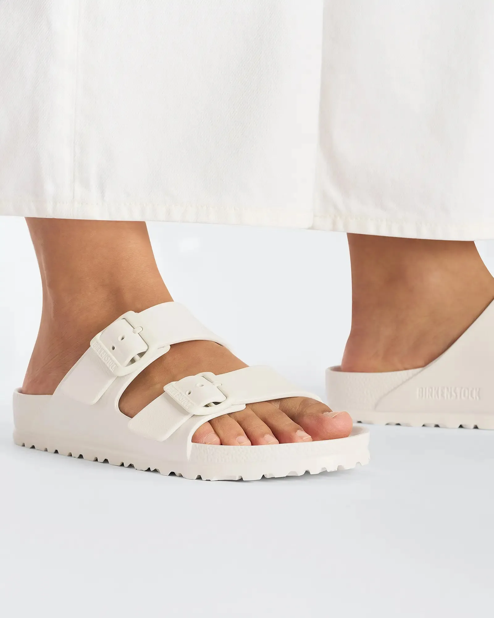 Birkenstock Sandalen Arizona EVA in Eierschale