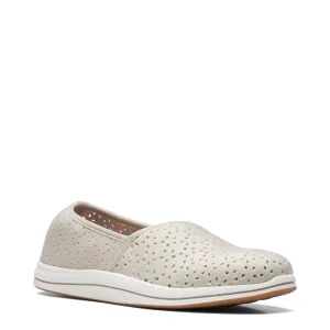 Clarks Damen Breeze Emily Perfed Slip-On in Taube