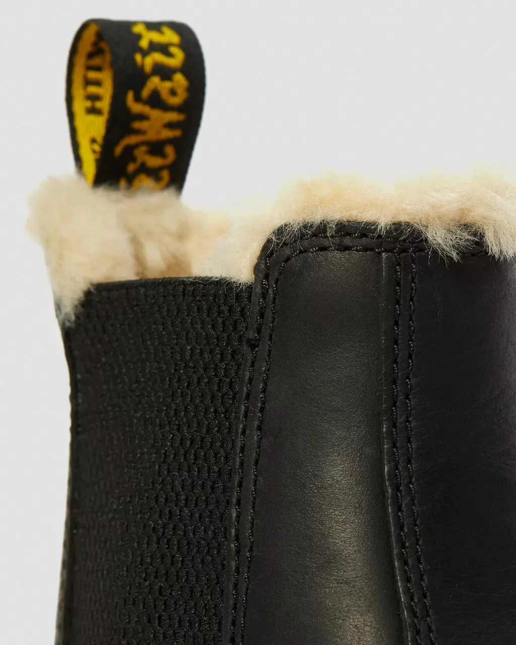 Dr. Martens Schuhe 2976 Leonore Wyoming Stiefel in Schwarz