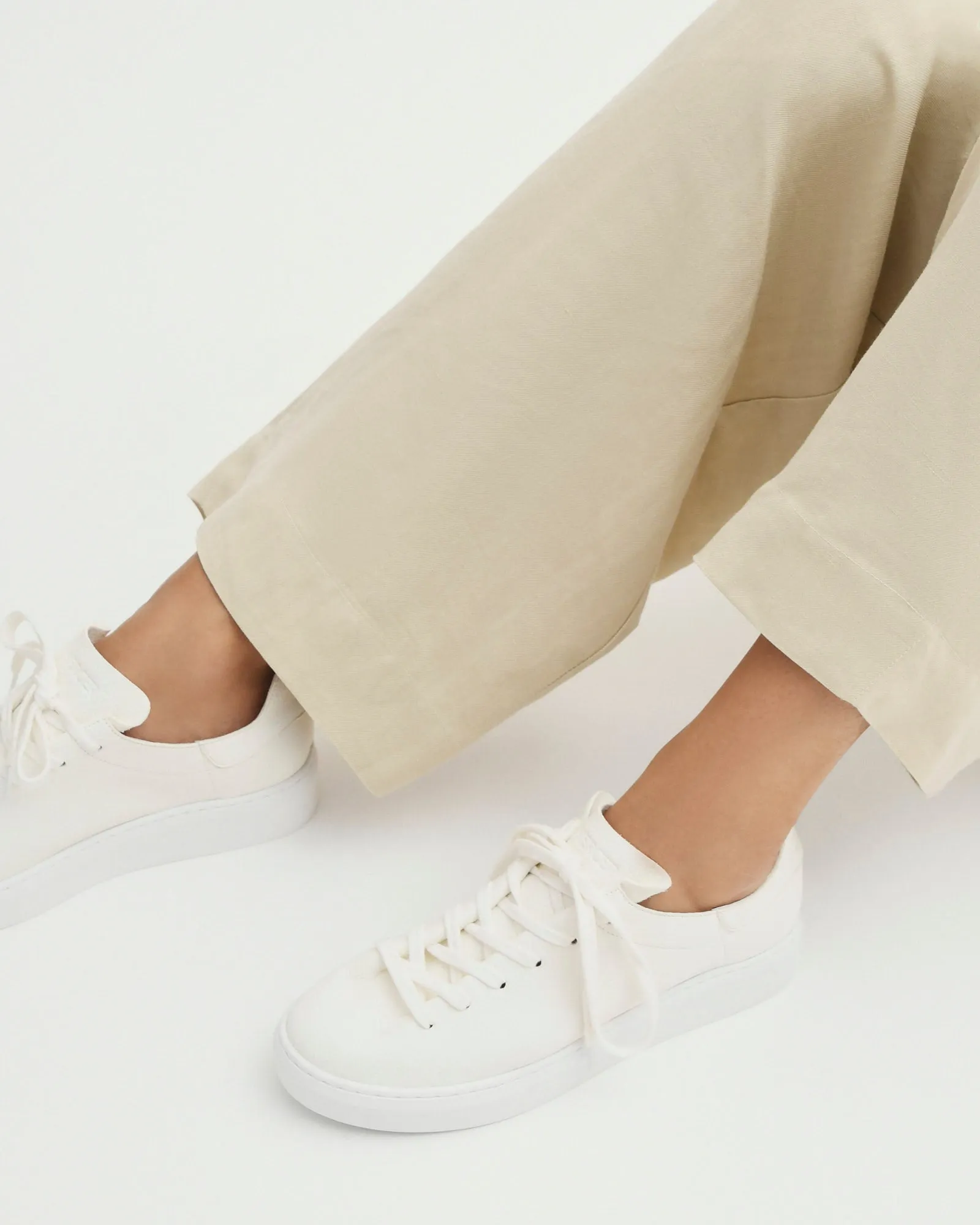 HEAT SNEAKERS AUS WEIßEM LEDER