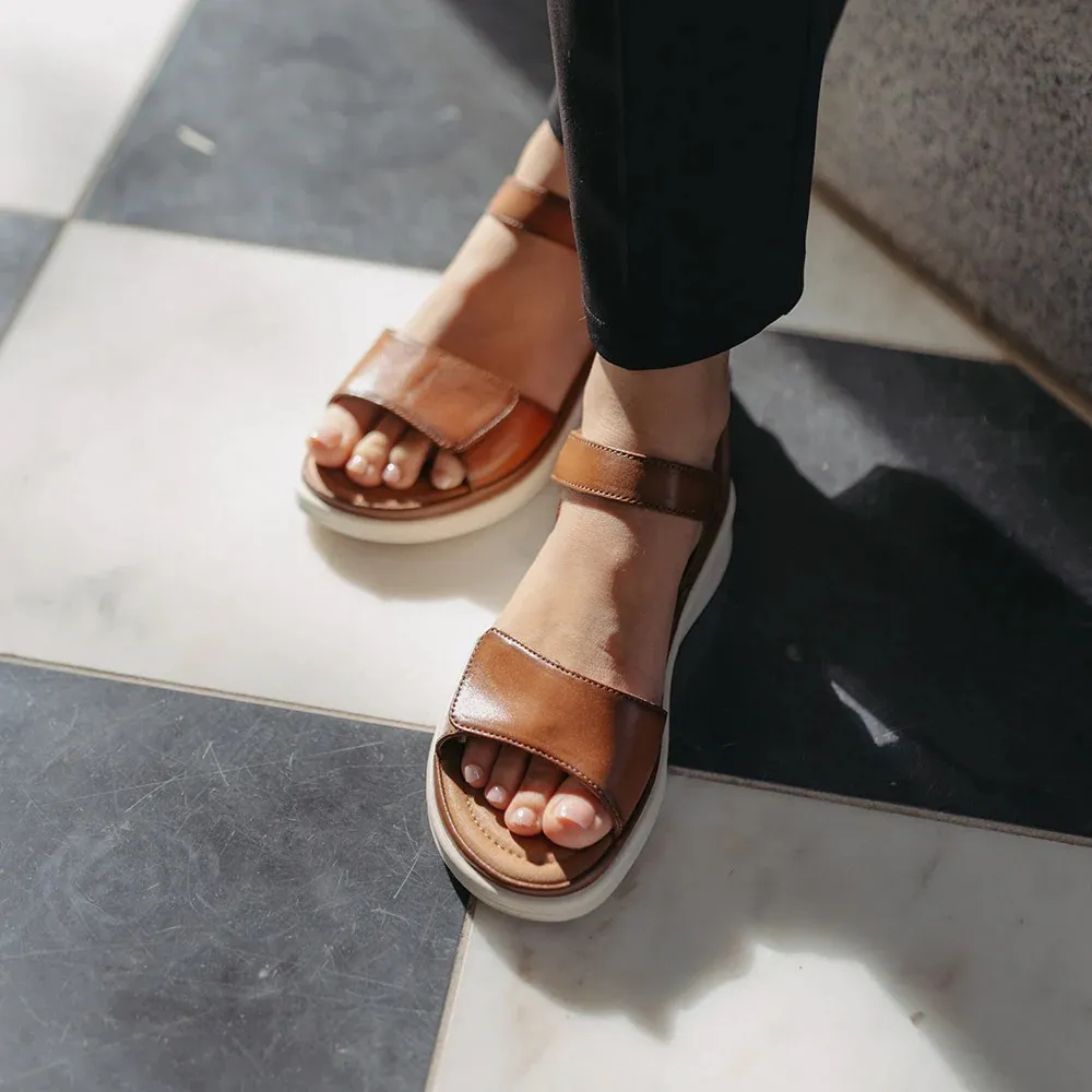 Josef Seibel Damen Sevran 01 Sandale in Cognac