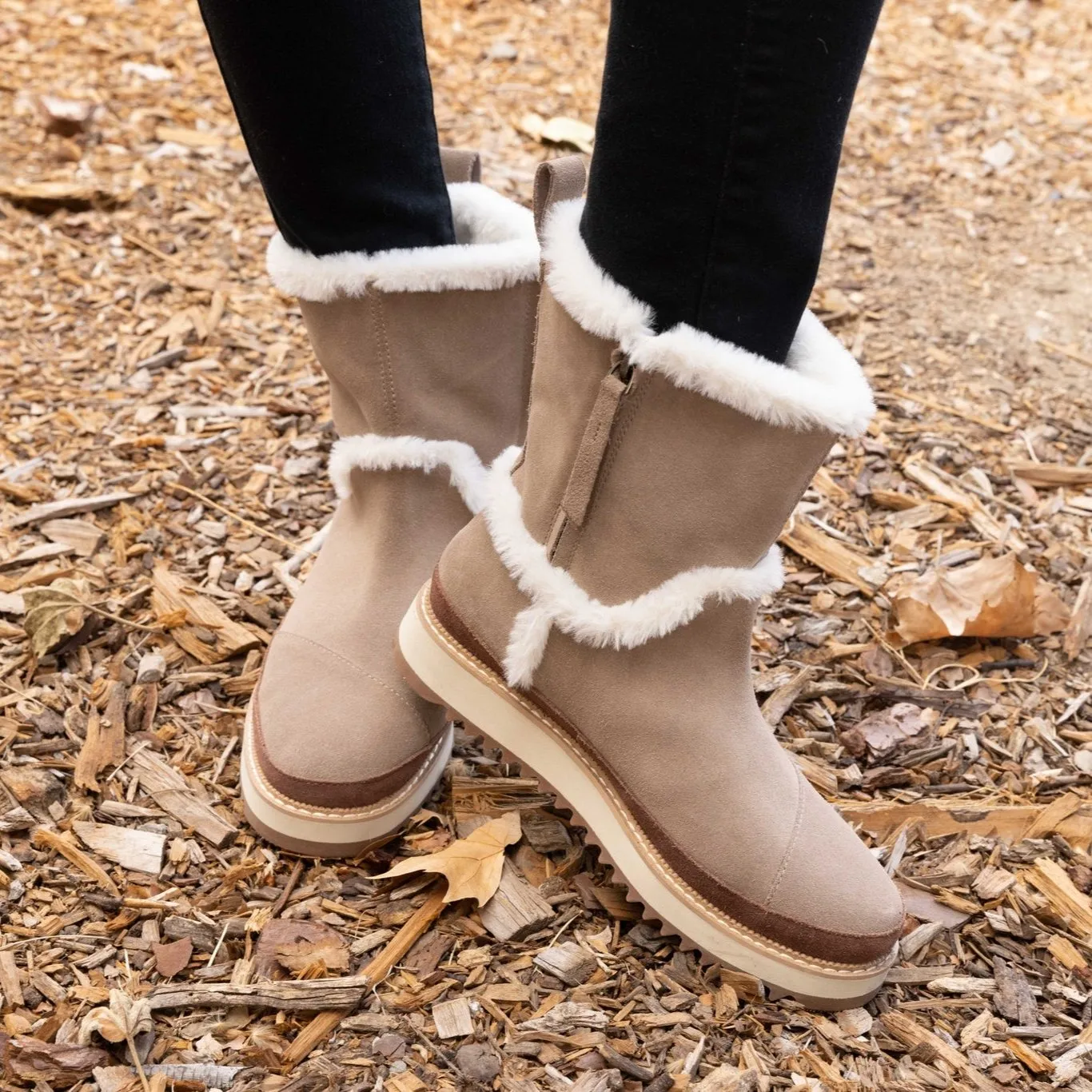 Makenna Taupe Kunstpelz-Stiefel
