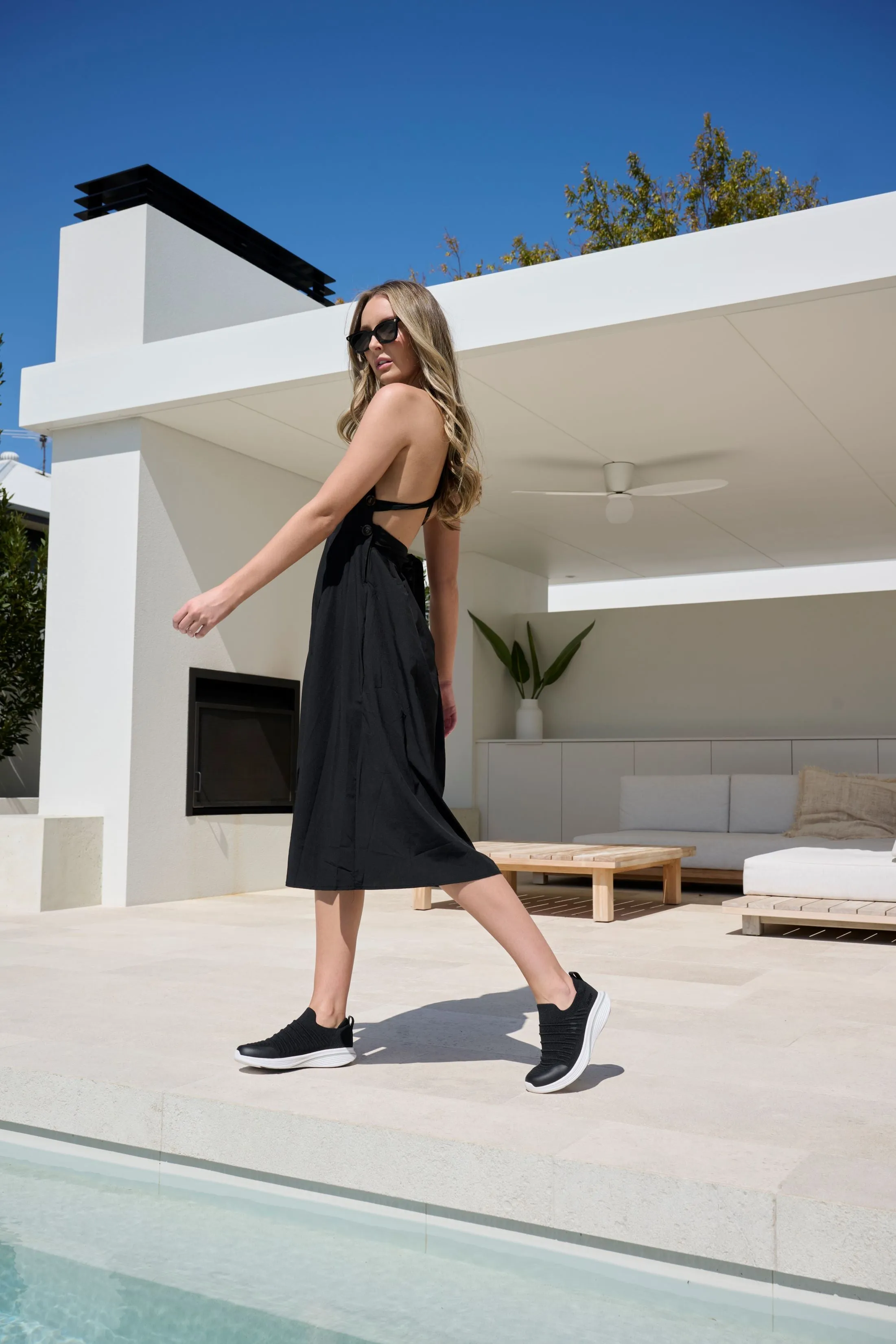 MBT M400 Slip-On Sneakers in Schwarz für Damen