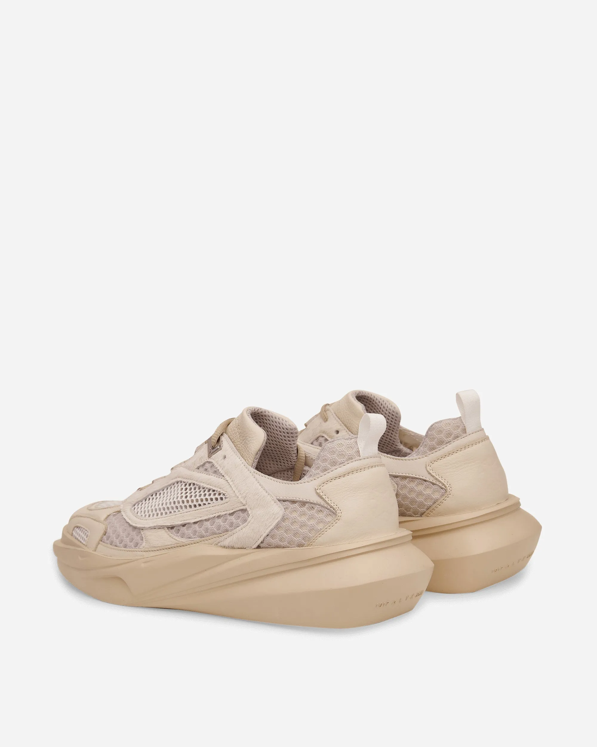 Monofarbene Wander-Sneakers Beige