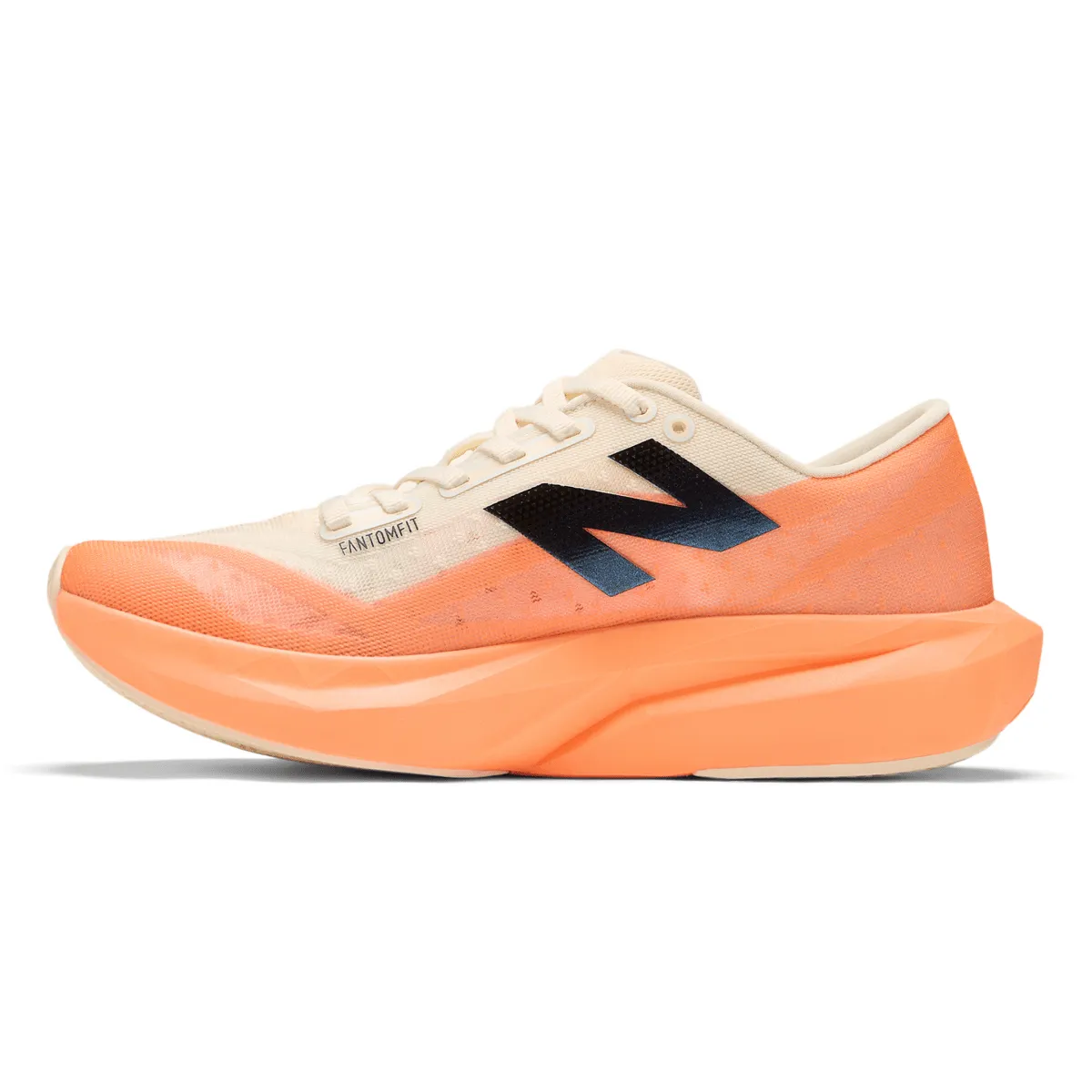 New Balance Damen FuelCell Rebel v4 Hot Mango/Angora/Schwarz