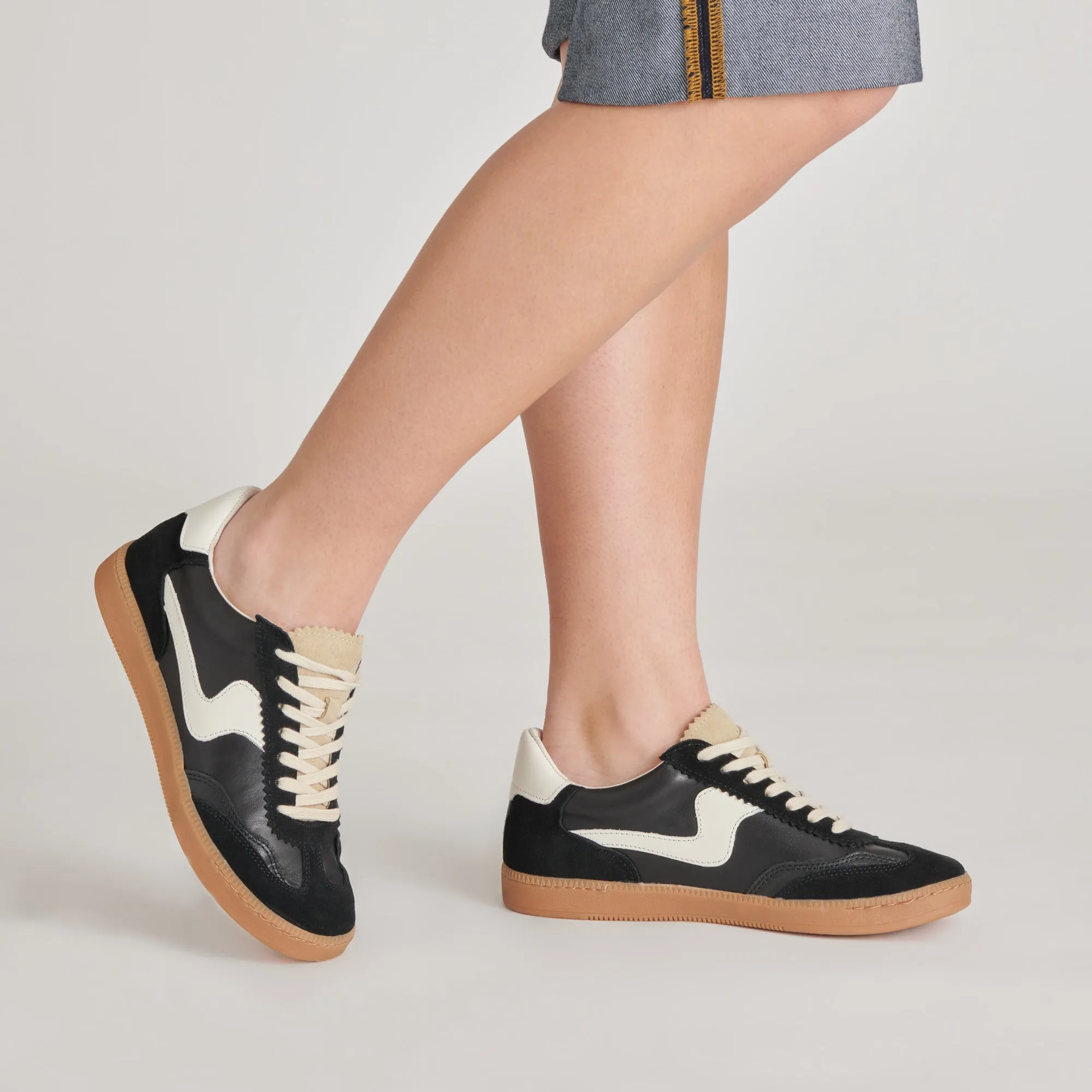NOTICE SNEAKERS SCHWARZ WILDLEDER