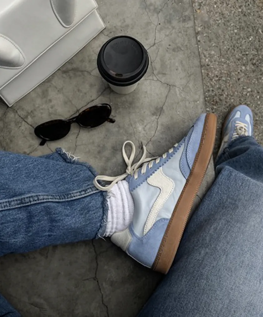HINWEIS SNEAKERS BLAU WILDLEDER