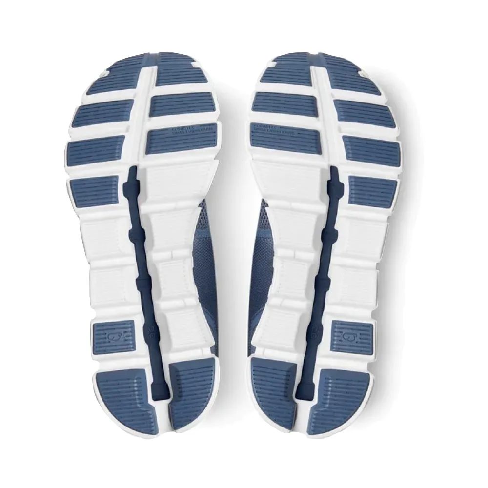 On Women's Cloud 5 Sneaker in Denim/Weiß