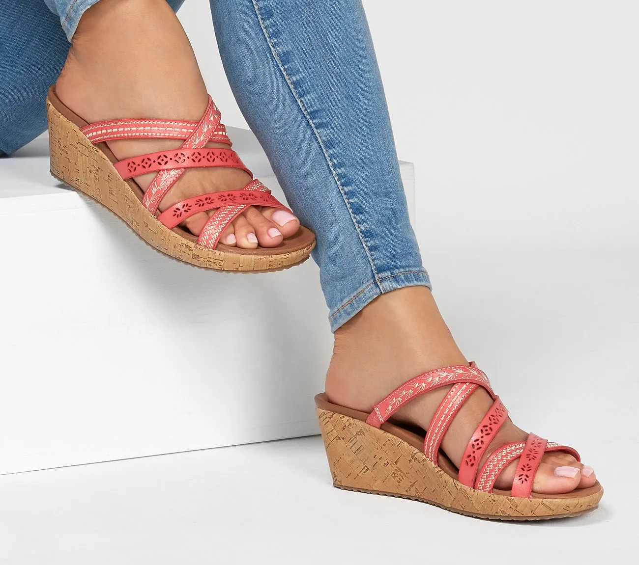Skechers Damen Beverless Tiger Posse Sandale