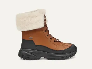 UGG Yose Fluff WP Stiefel